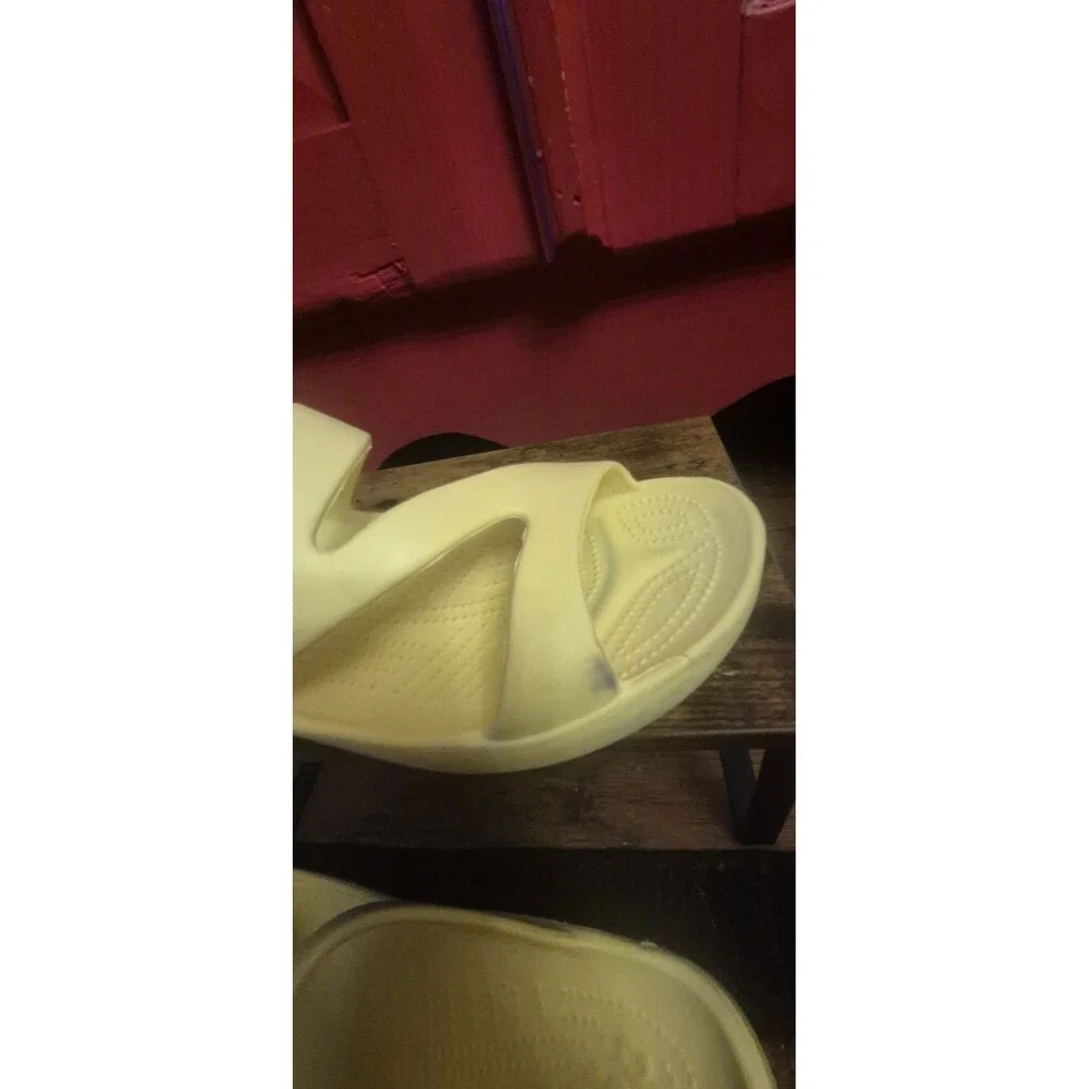 DAWGS Ladies 10 Z-Sandals Arch Support Sandals  Butter Yellow Comfort Slides EUC